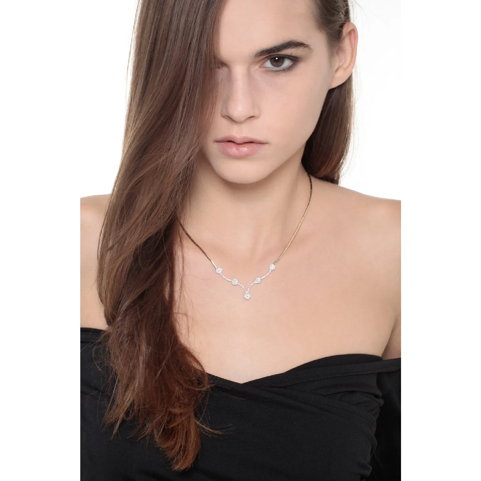 Collana semirigida in oro bianco e giallo 18k con diamanti.