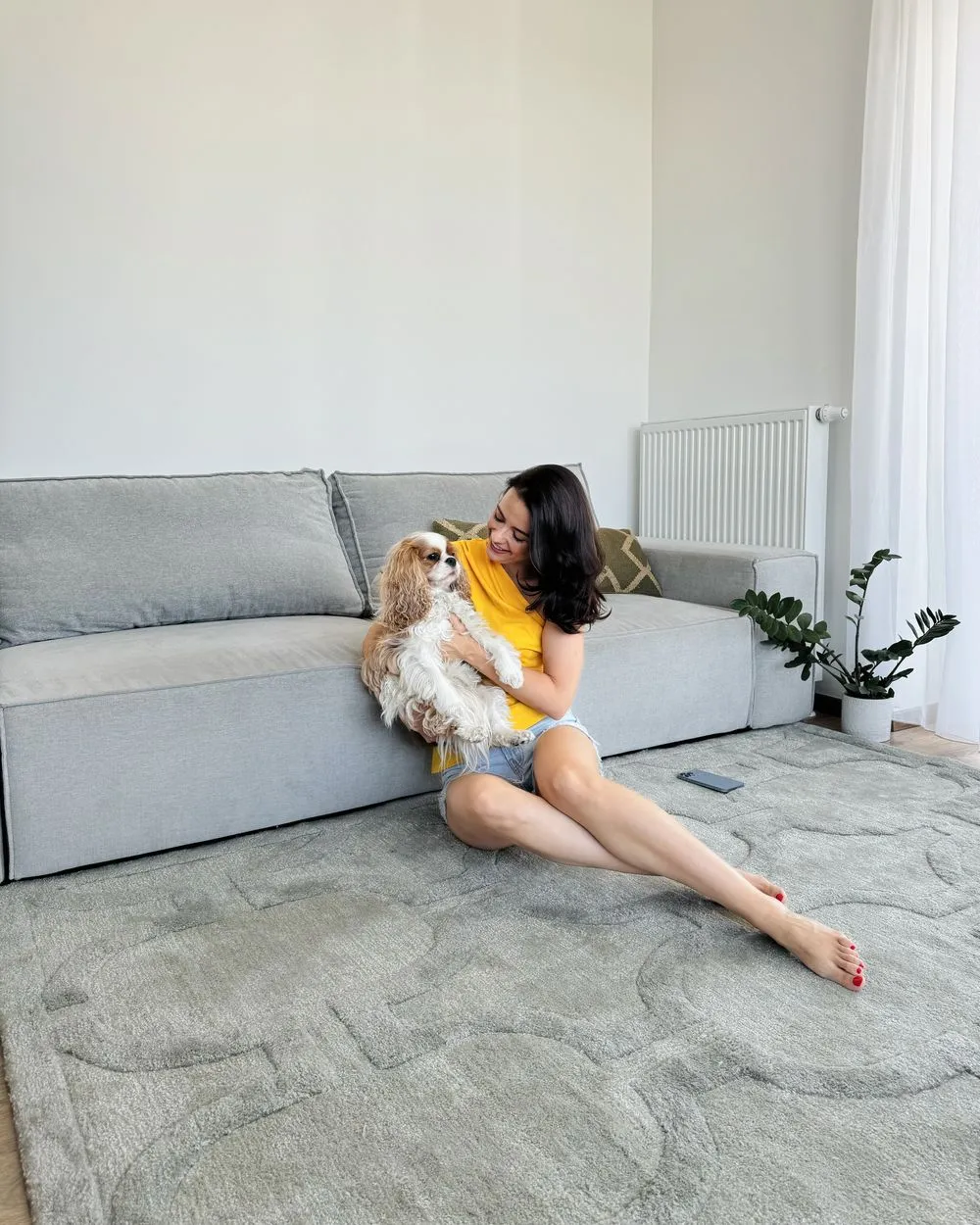 Viscose Area Rug 160 x 230 cm Beige and Grey GWANI